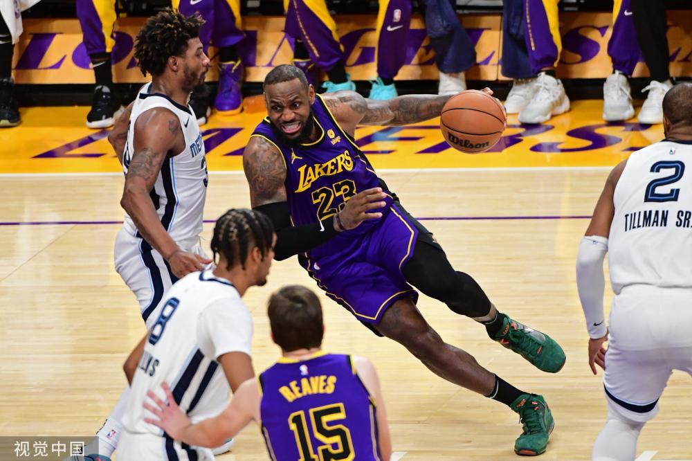 优势冲过终 优势冲过终