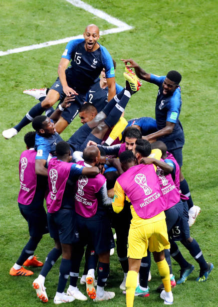 员的出色发 员的出色发